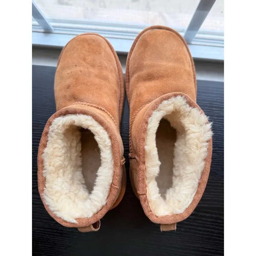 UGG Classic Mini 2 Chestnut Suede Sheepskin Boots Womens Size 4 Cozy Fuzzy